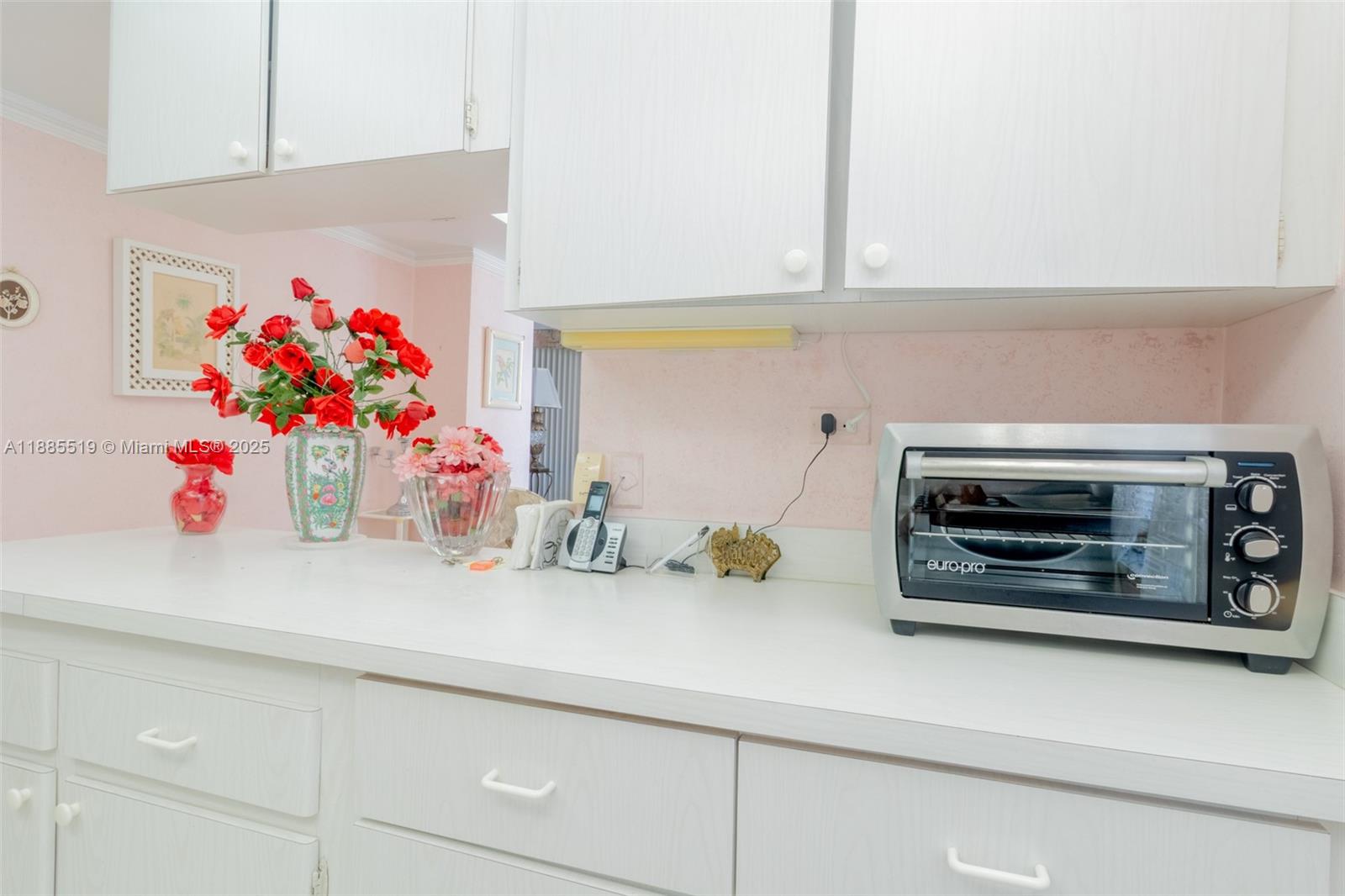 WINSTON TOWERS 100 CONDO - Residential