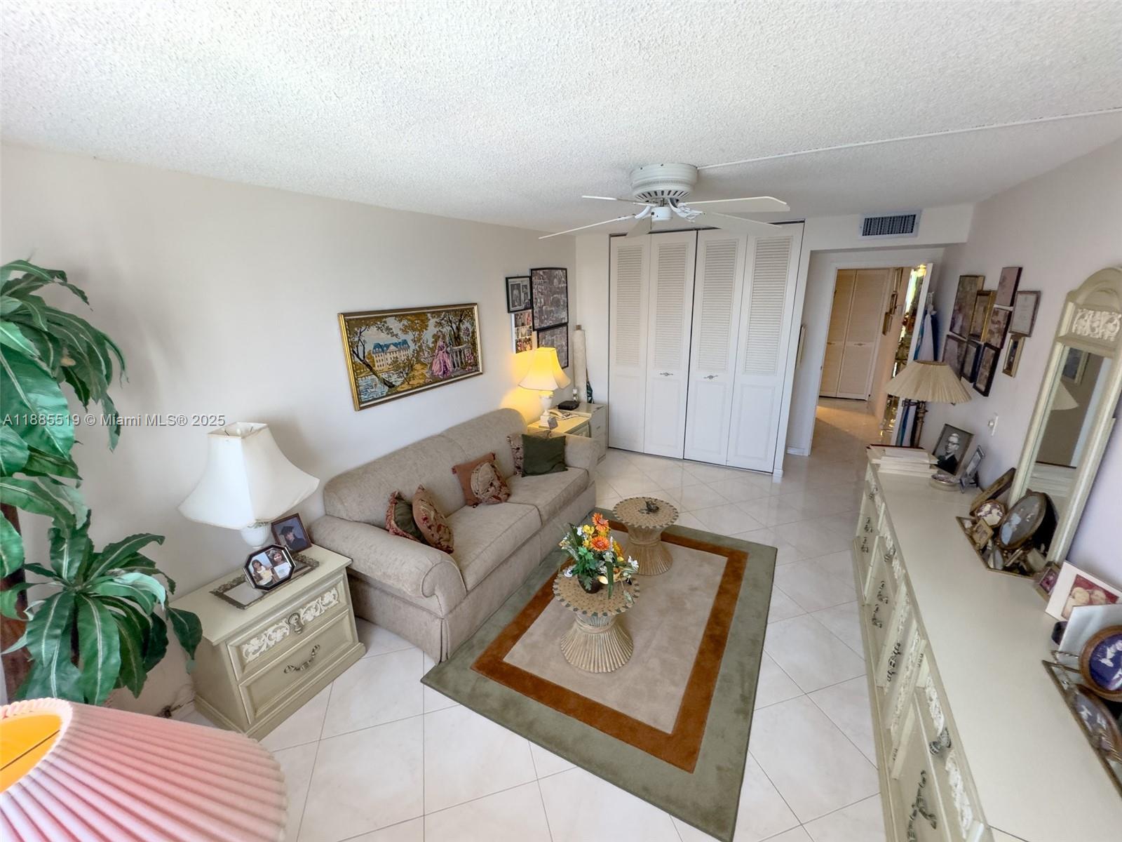 WINSTON TOWERS 100 CONDO - Residential