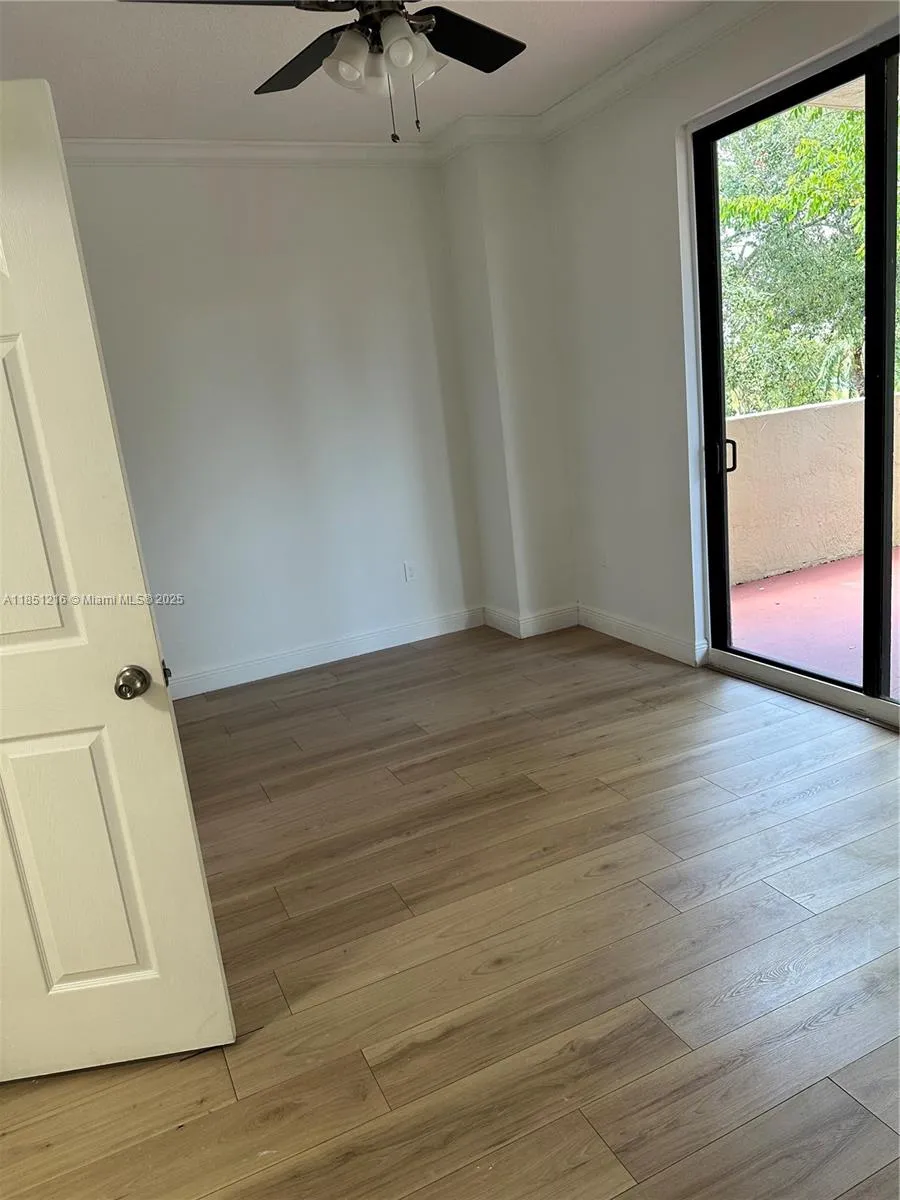 Miami, Florida 33144, United States, 2 Bedrooms Bedrooms, ,2 BathroomsBathrooms,Residential,Pending,185021