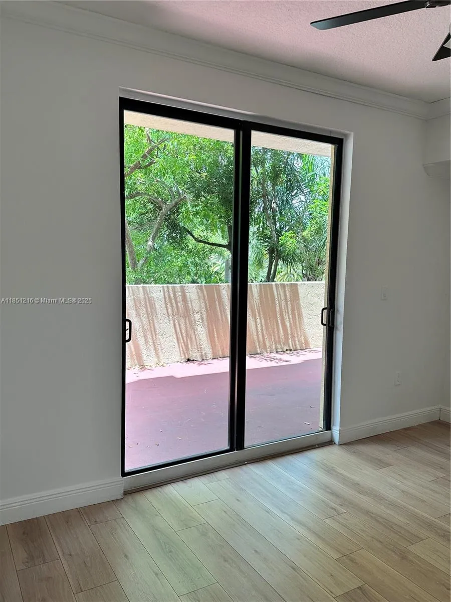 Miami, Florida 33144, United States, 2 Bedrooms Bedrooms, ,2 BathroomsBathrooms,Residential,Pending,185021