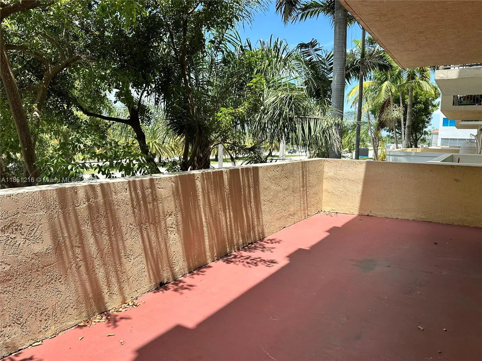 Miami, Florida 33144, United States, 2 Bedrooms Bedrooms, ,2 BathroomsBathrooms,Residential,Pending,185021