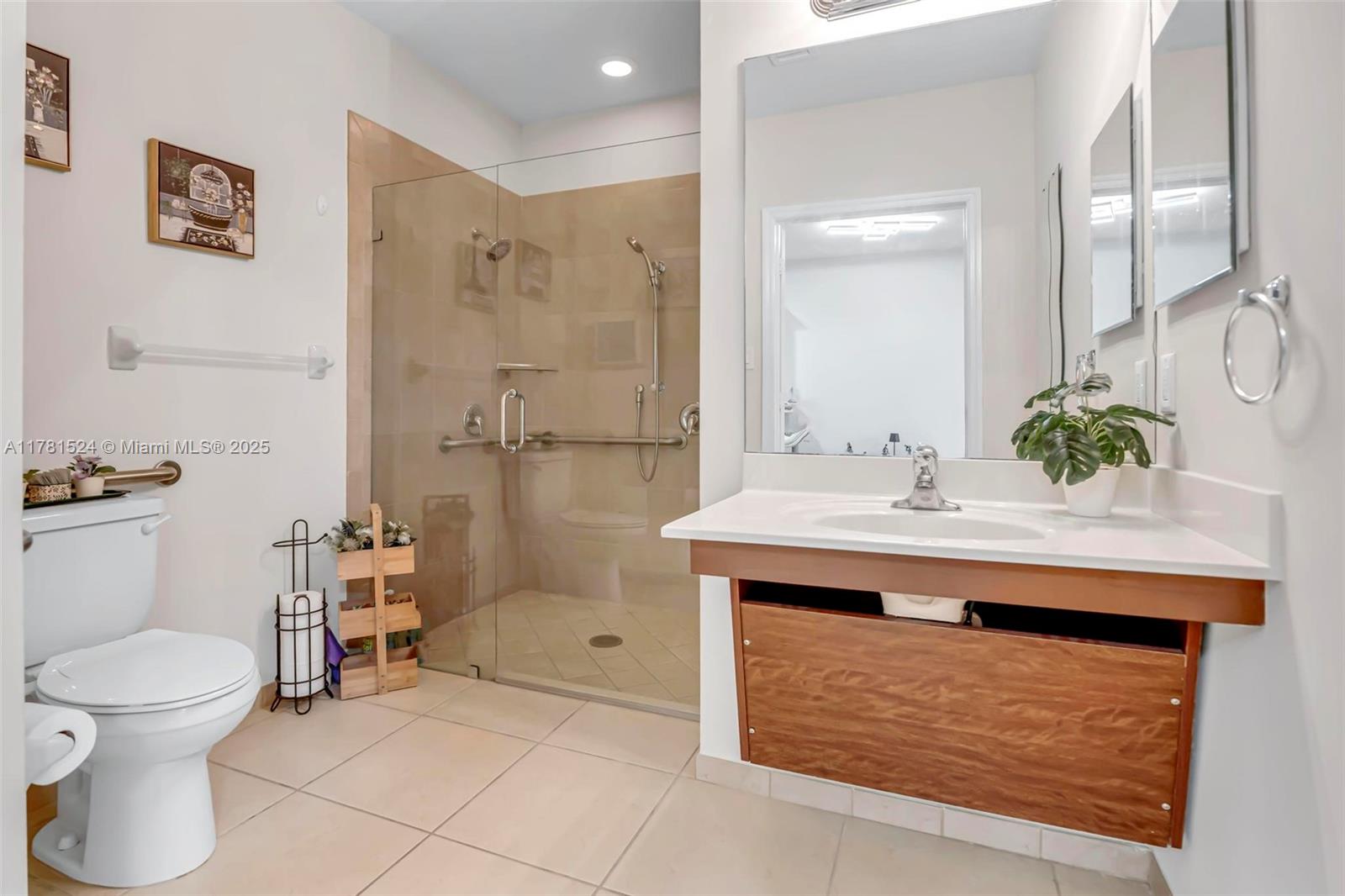 VILLA BELLO - Residential