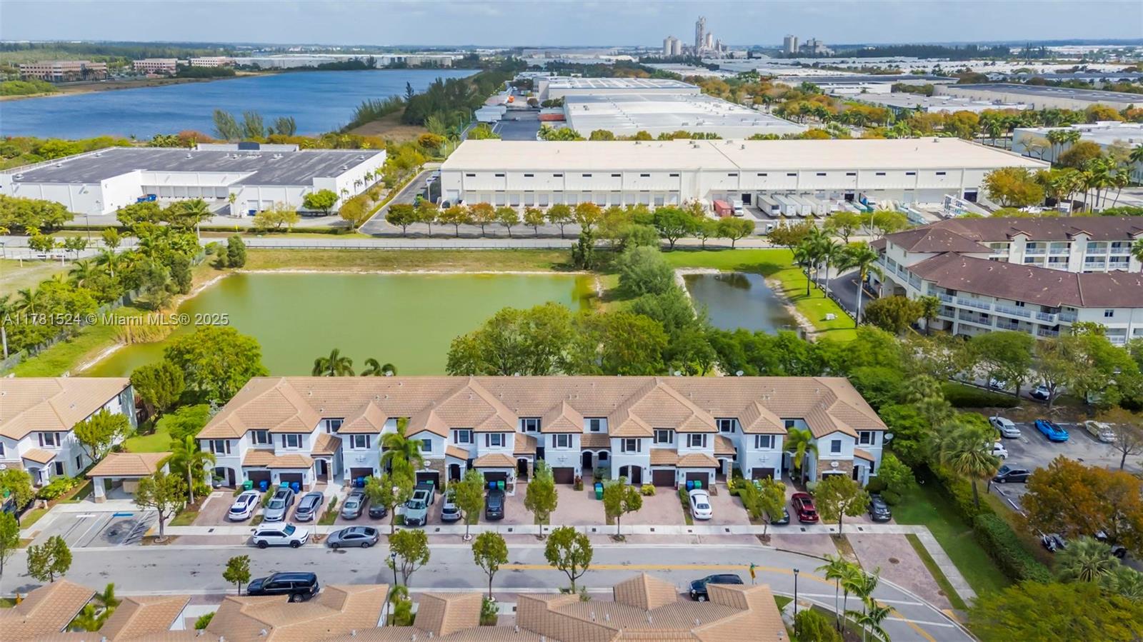 VILLA BELLO - Residential