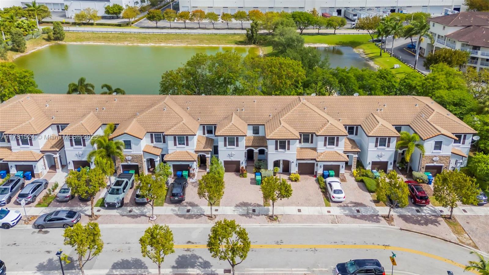 VILLA BELLO - Residential