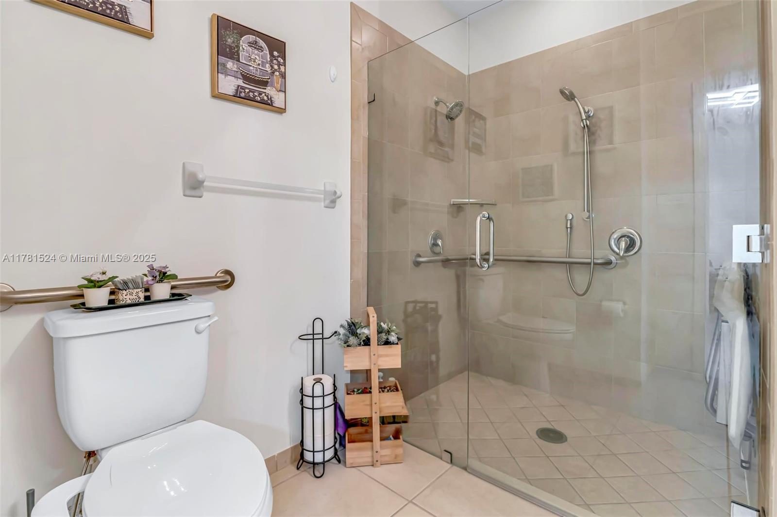 VILLA BELLO - Residential