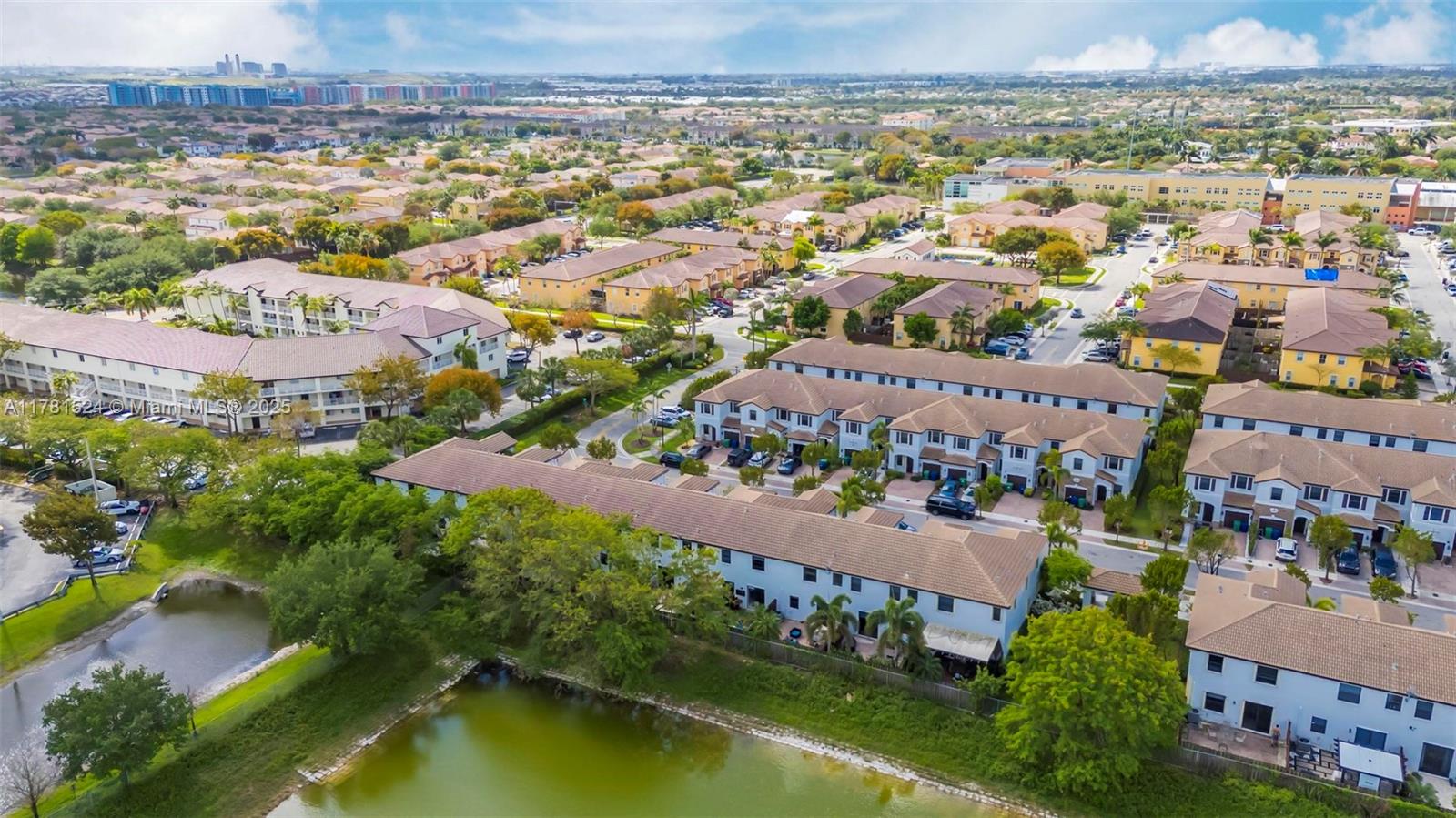 VILLA BELLO - Residential