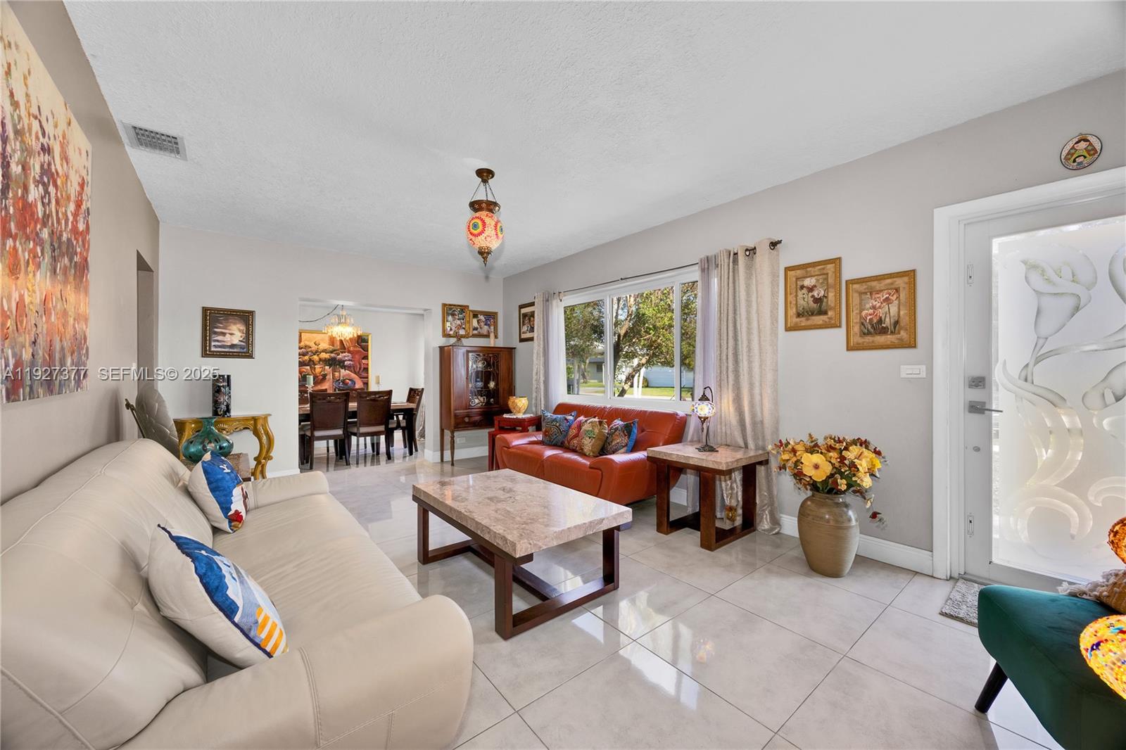 HIALEAH ESTATES - Residential