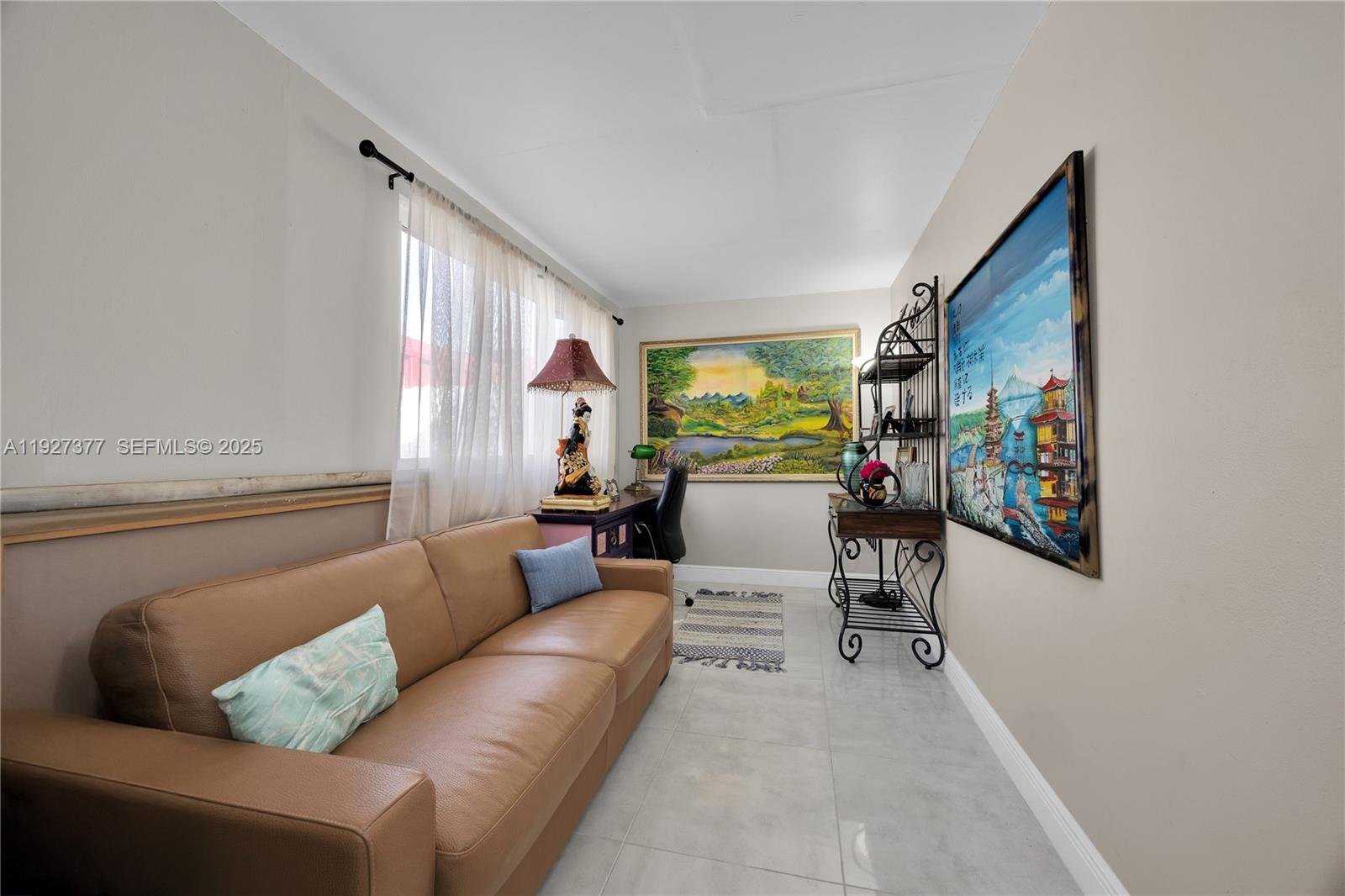 HIALEAH ESTATES - Residential