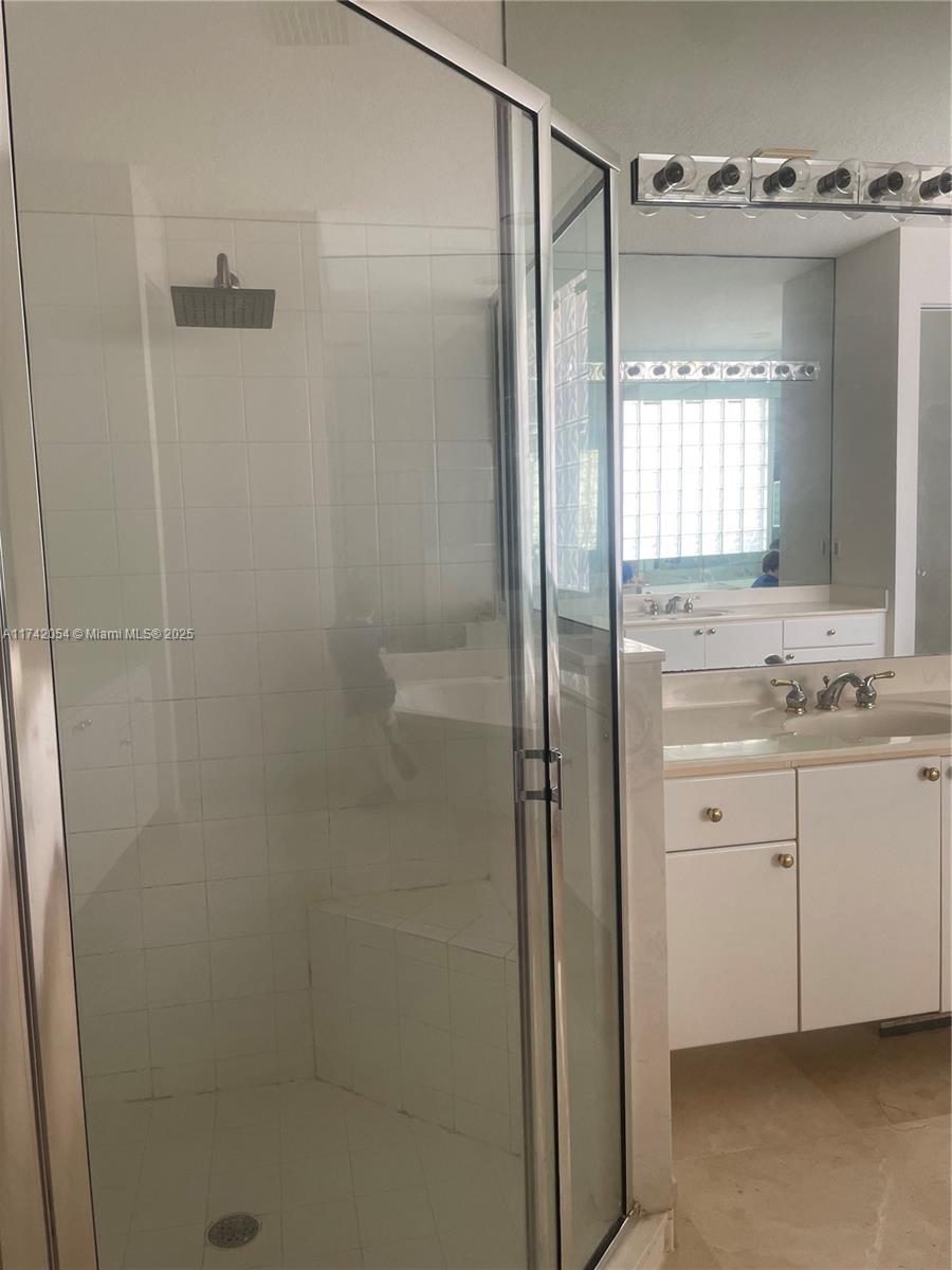SHORES AT BOCA RATON PH 3 - Residential Lease
