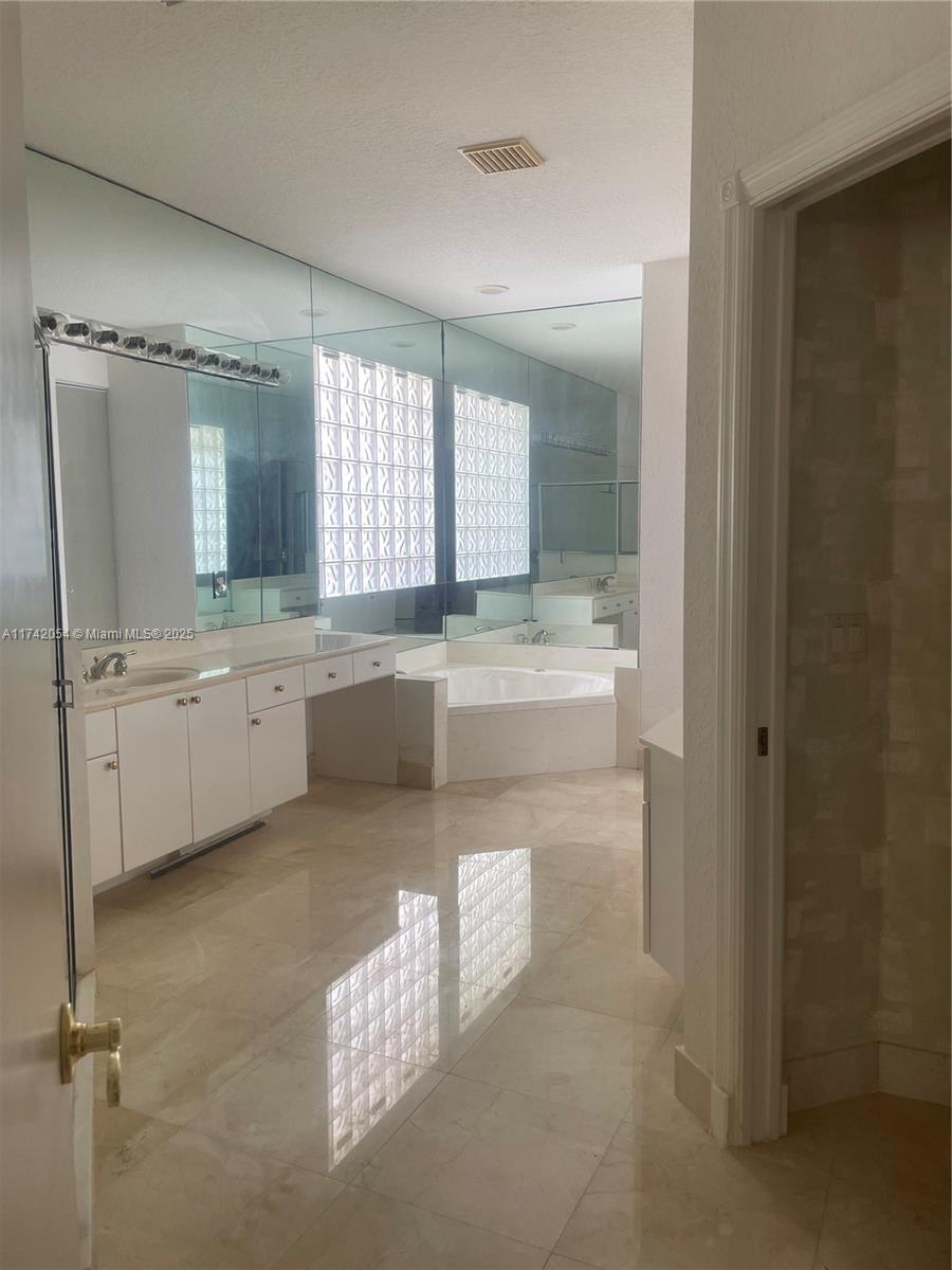 SHORES AT BOCA RATON PH 3 - Residential Lease