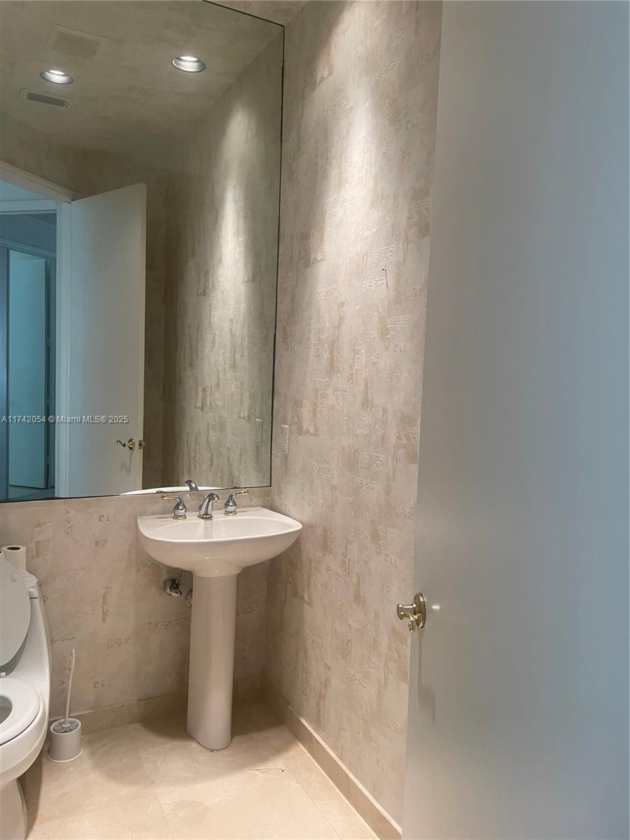 SHORES AT BOCA RATON PH 3 - Residential Lease