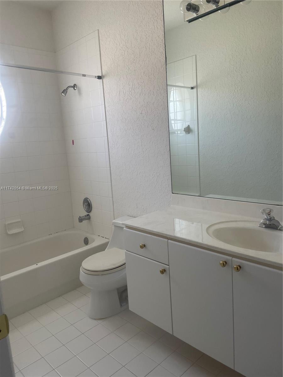 SHORES AT BOCA RATON PH 3 - Residential Lease