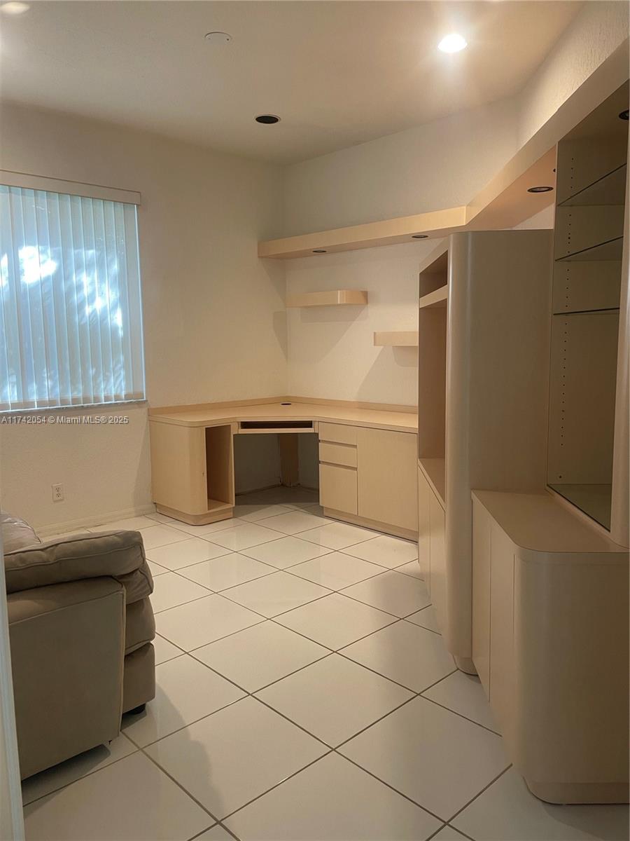 SHORES AT BOCA RATON PH 3 - Residential Lease