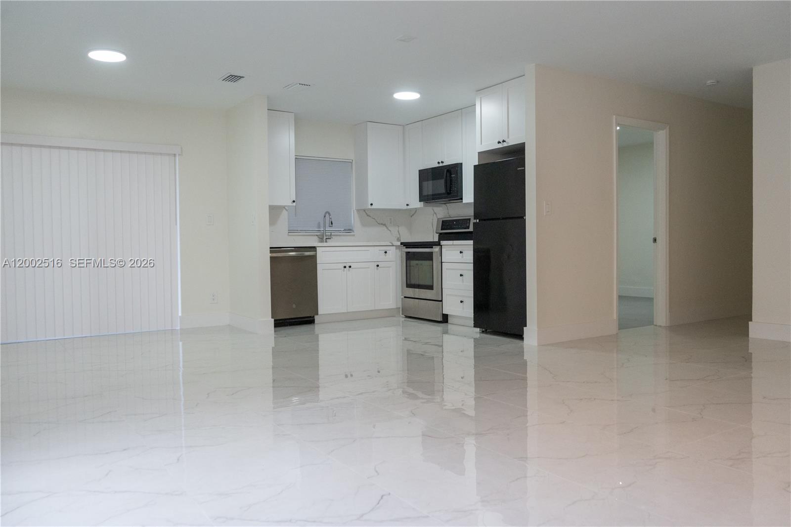 WINDERMERE CONDO NUMBER F - Residential Lease