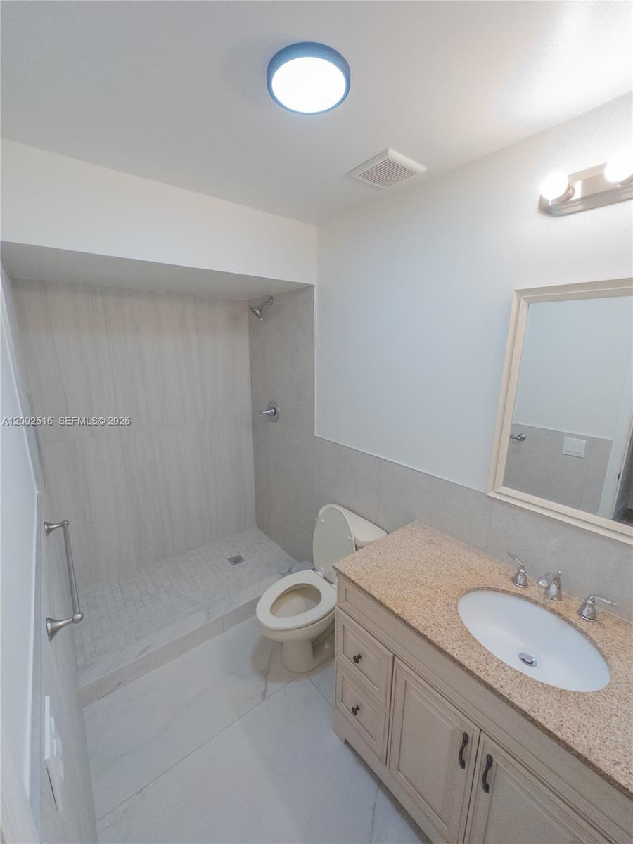 WINDERMERE CONDO NUMBER F - Residential Lease