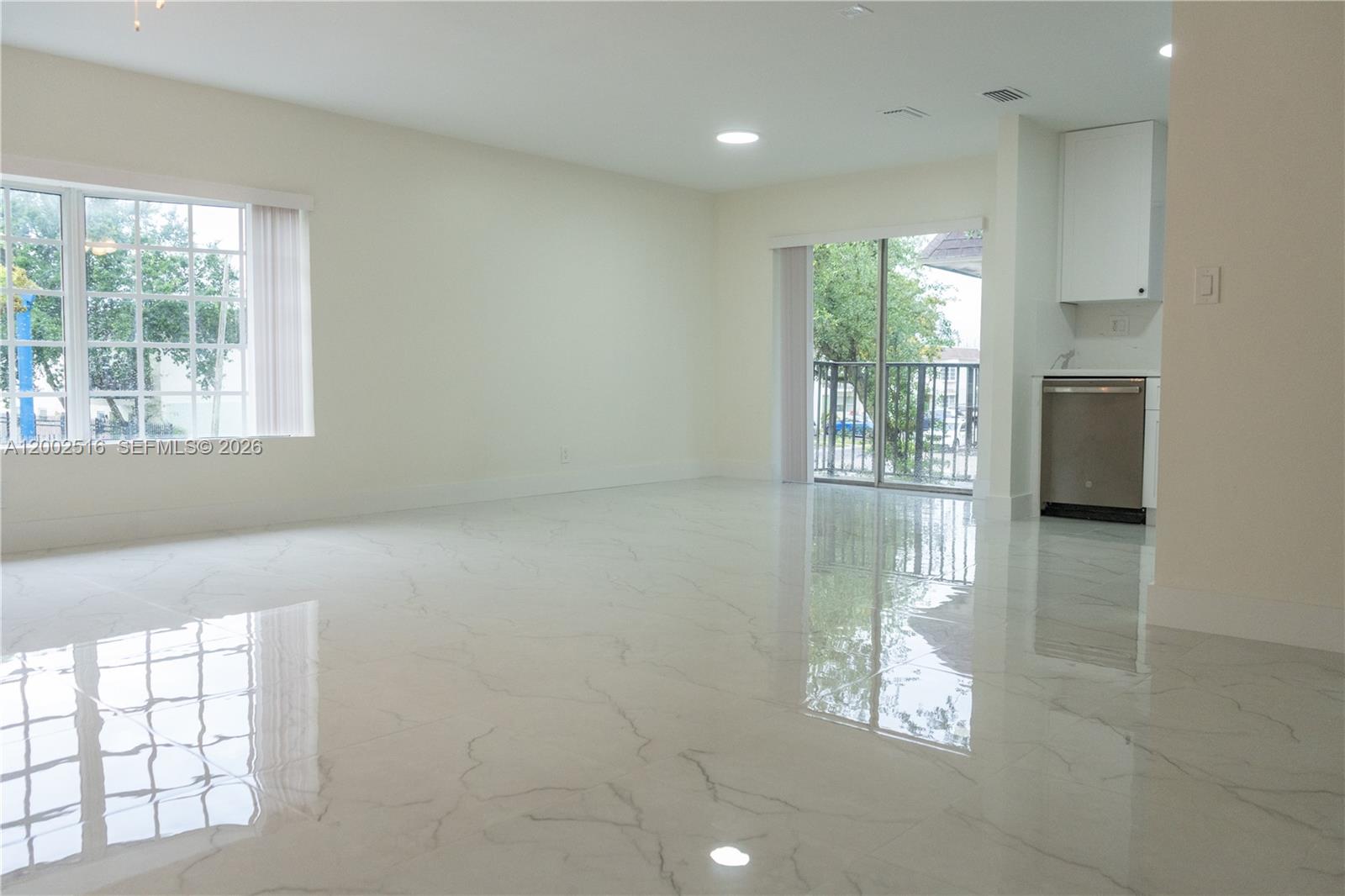 WINDERMERE CONDO NUMBER F - Residential Lease