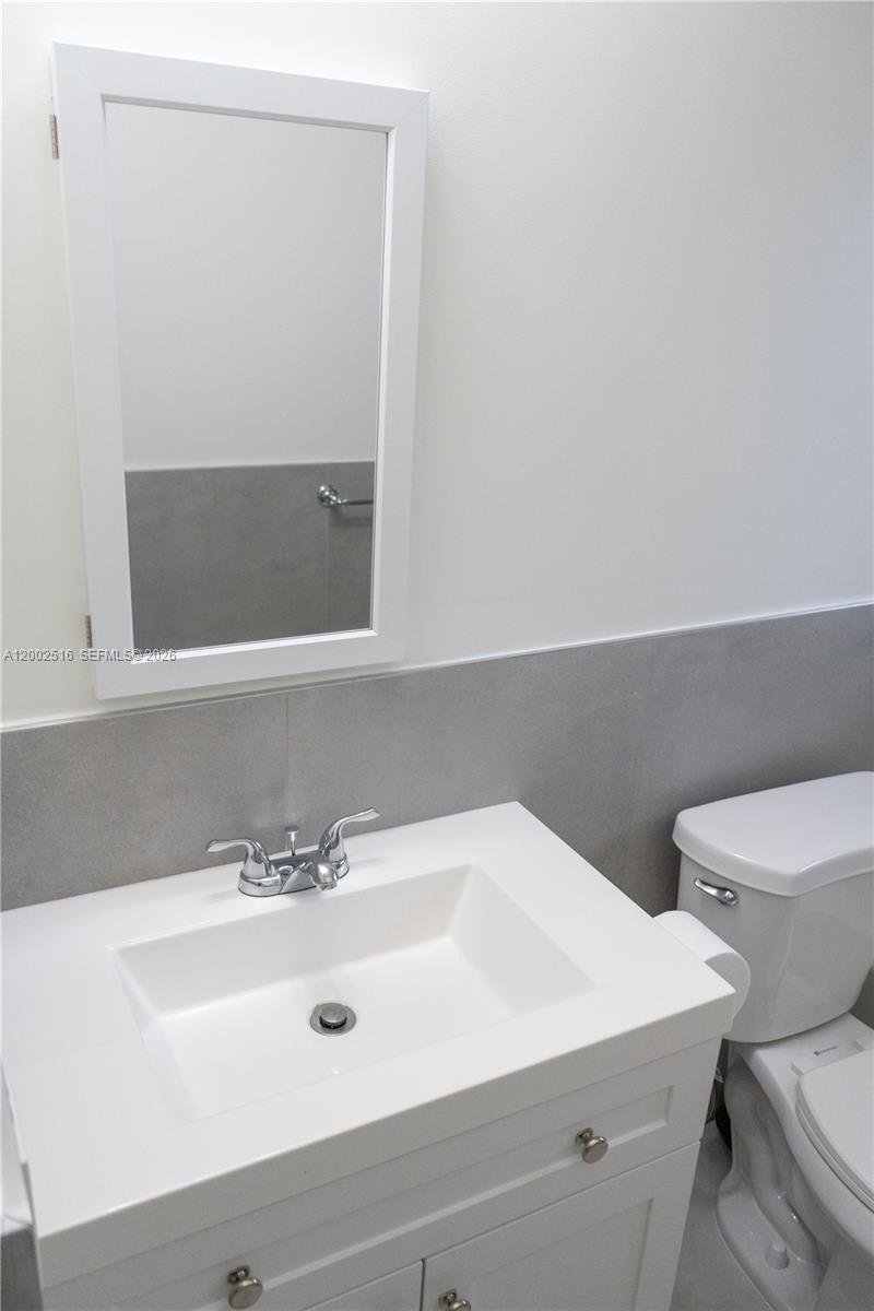 WINDERMERE CONDO NUMBER F - Residential Lease