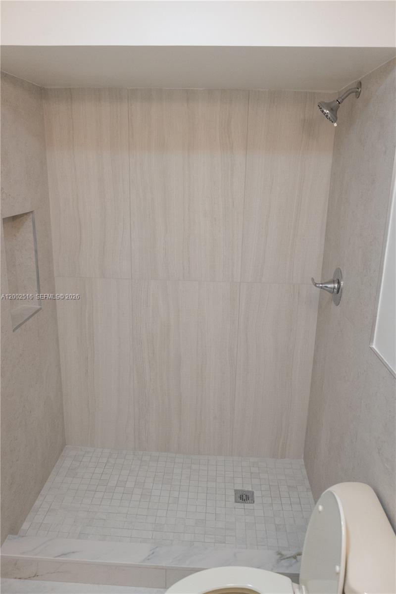 WINDERMERE CONDO NUMBER F - Residential Lease