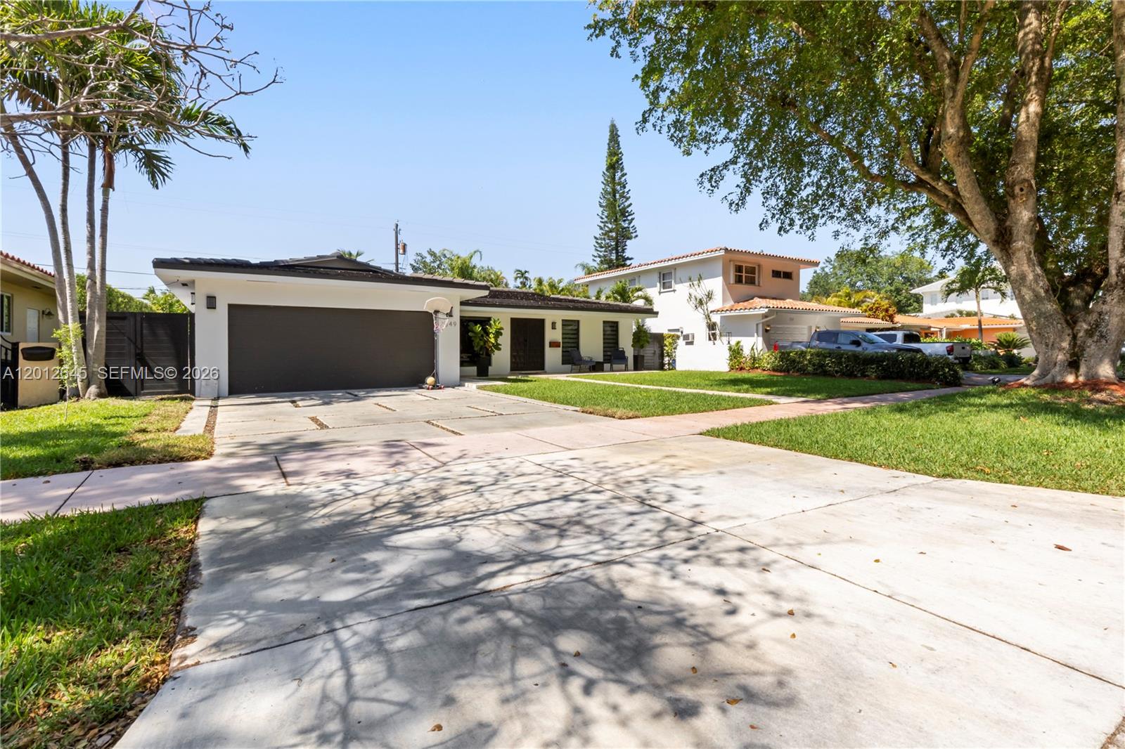 CORAL GABLES RIV SEC 6 - Residential