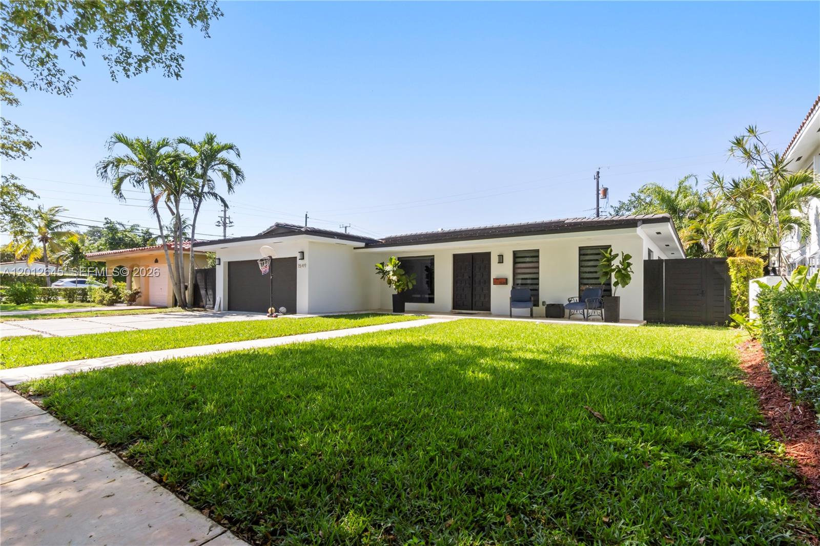 CORAL GABLES RIV SEC 6 - Residential