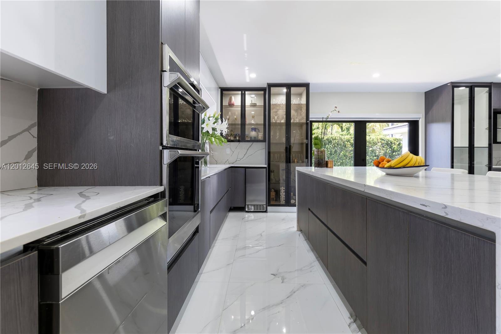CORAL GABLES RIV SEC 6 - Residential