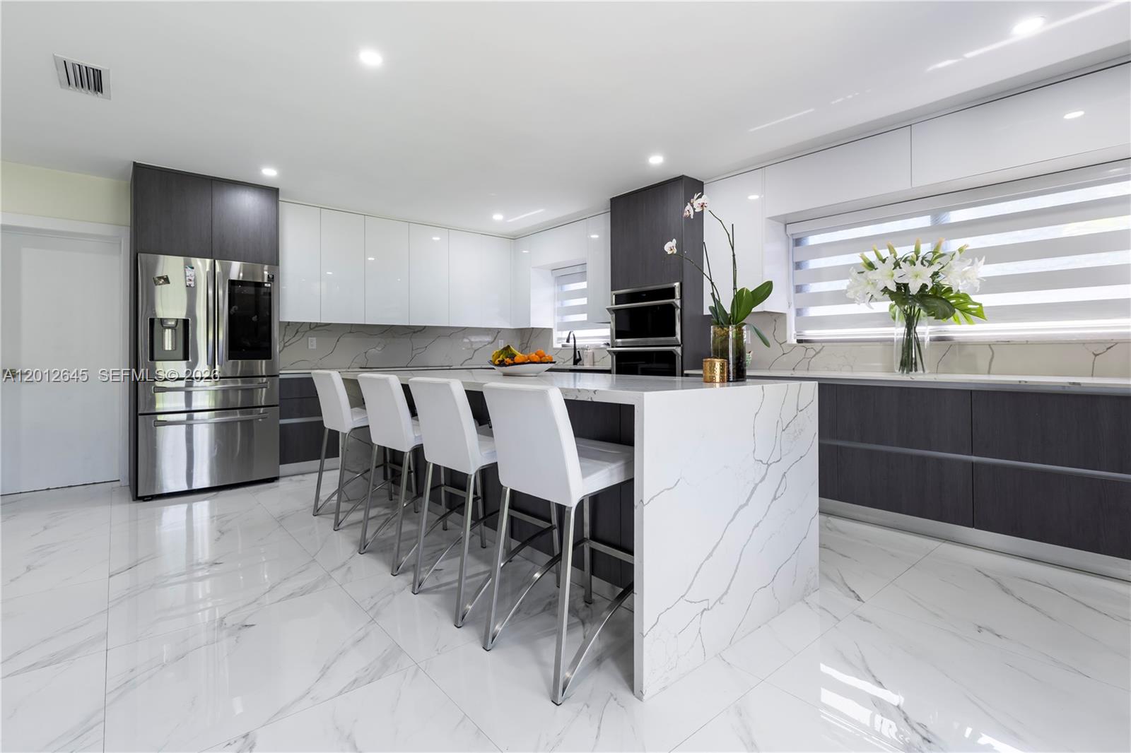 CORAL GABLES RIV SEC 6 - Residential