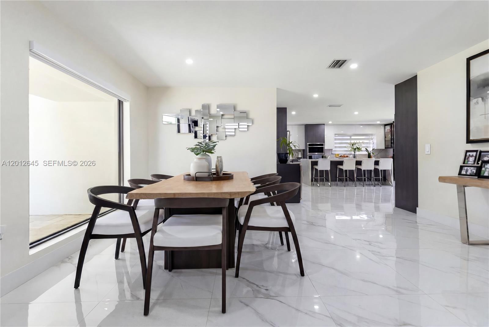 CORAL GABLES RIV SEC 6 - Residential