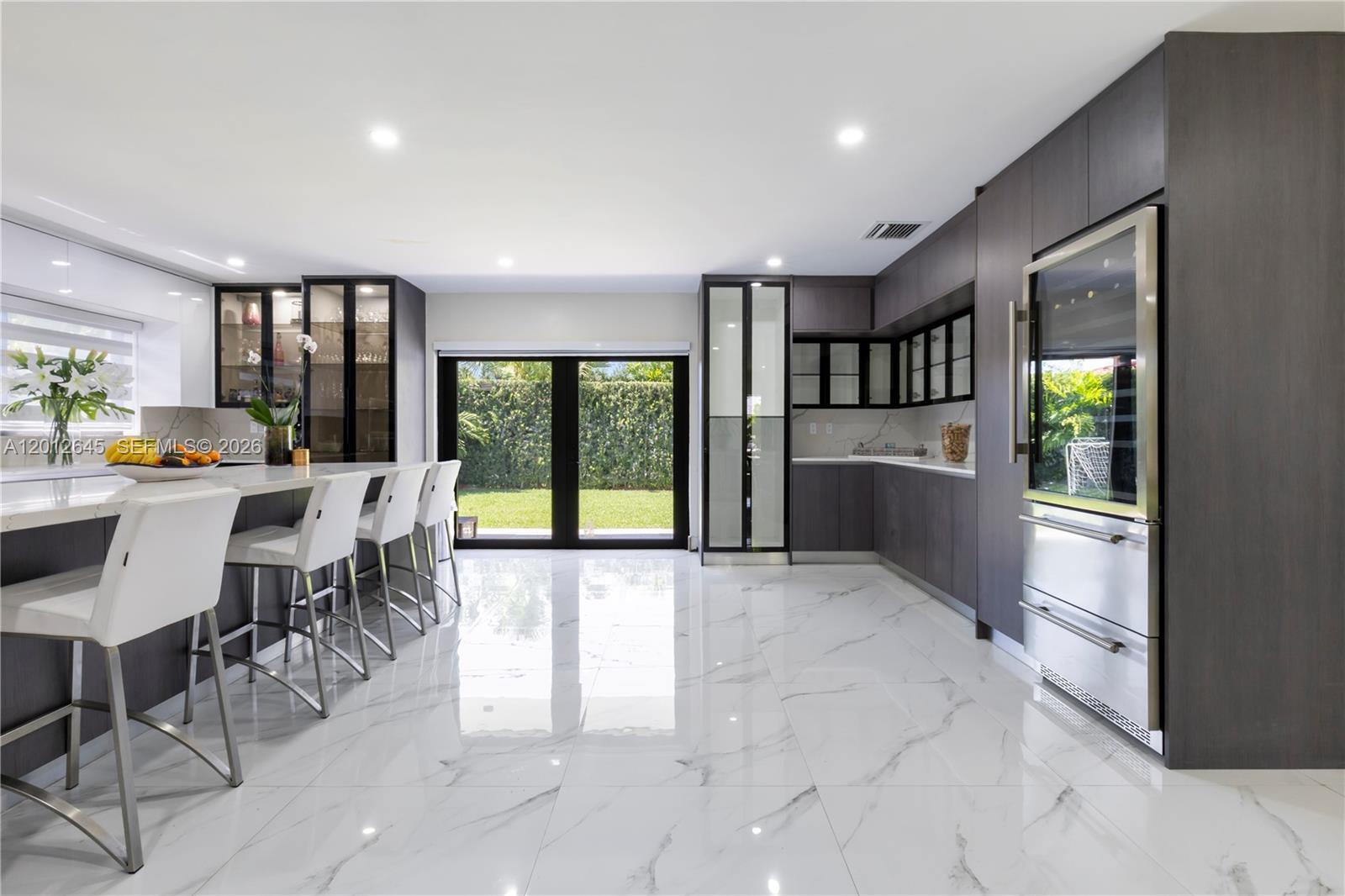 CORAL GABLES RIV SEC 6 - Residential