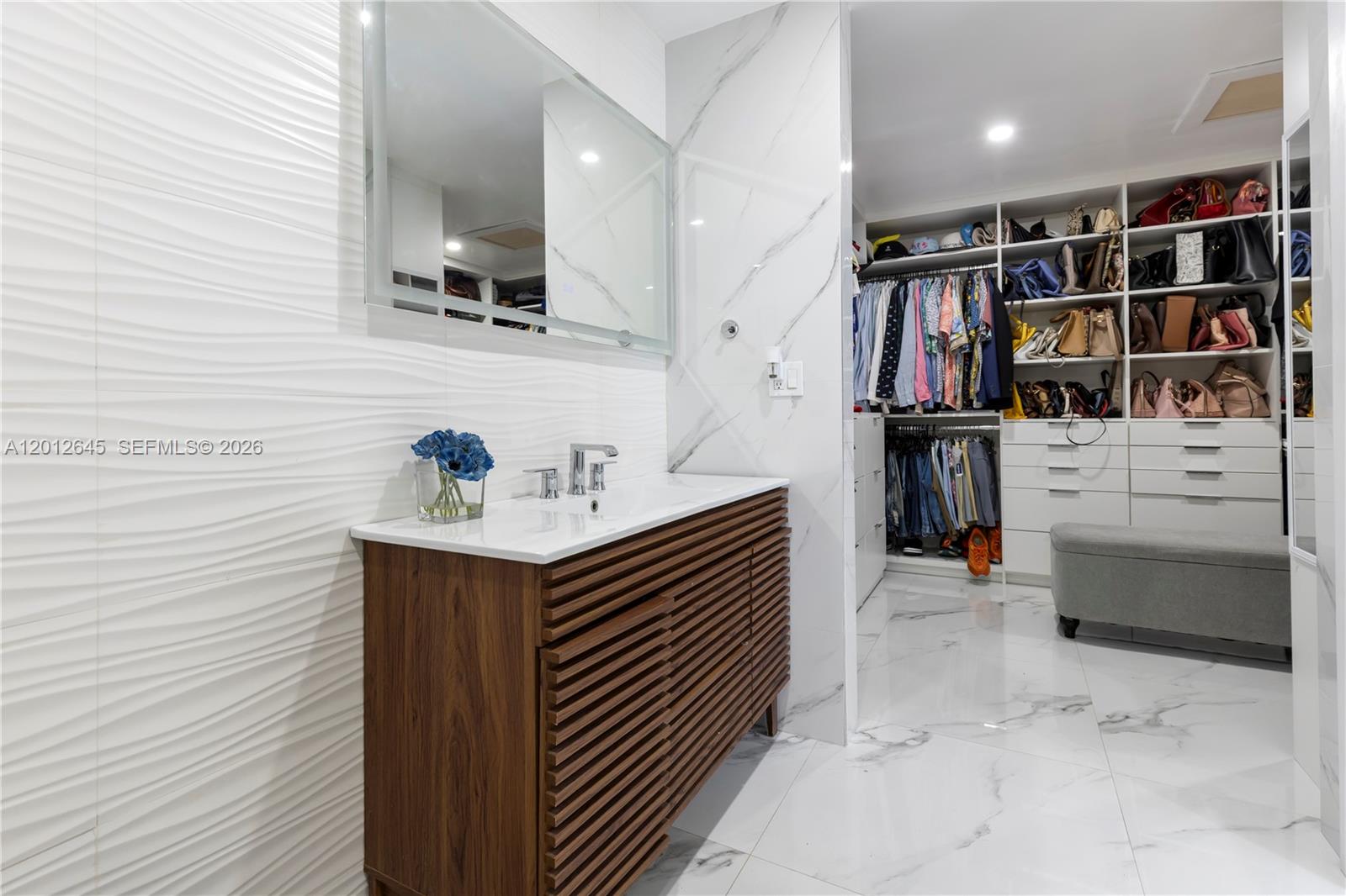 CORAL GABLES RIV SEC 6 - Residential
