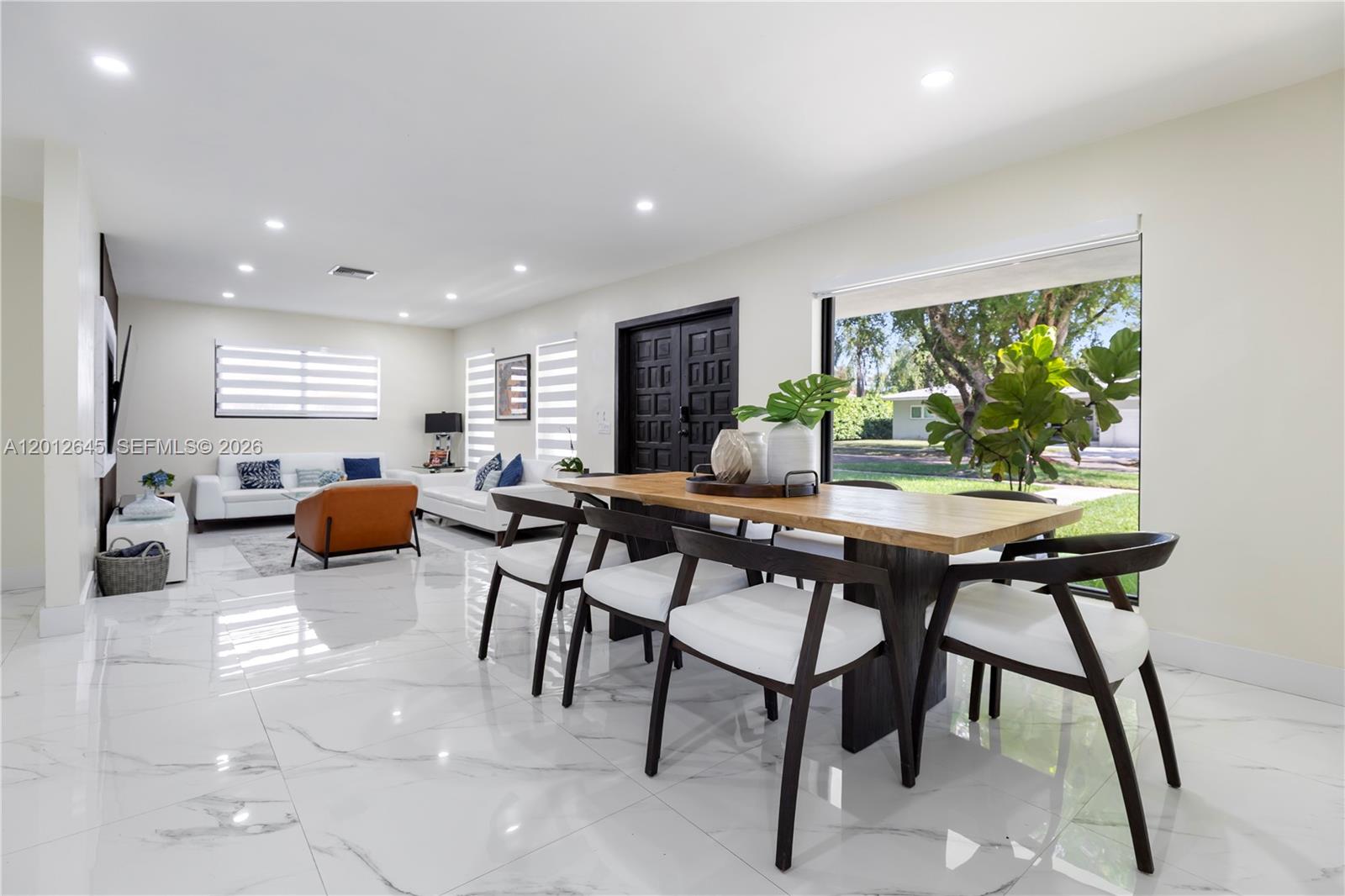 CORAL GABLES RIV SEC 6 - Residential
