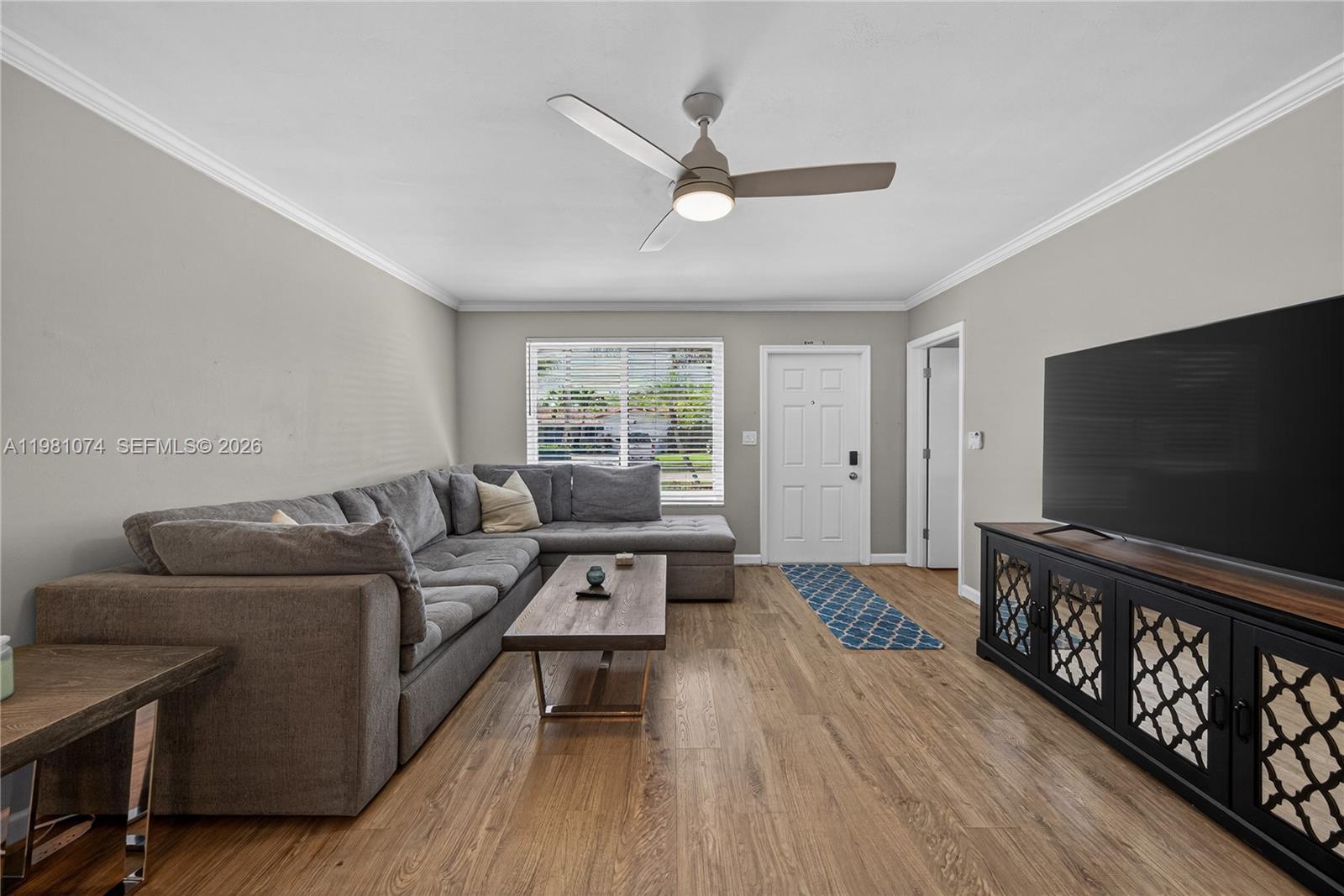 IMPERIAL POINT 1 SEC - Residential Lease