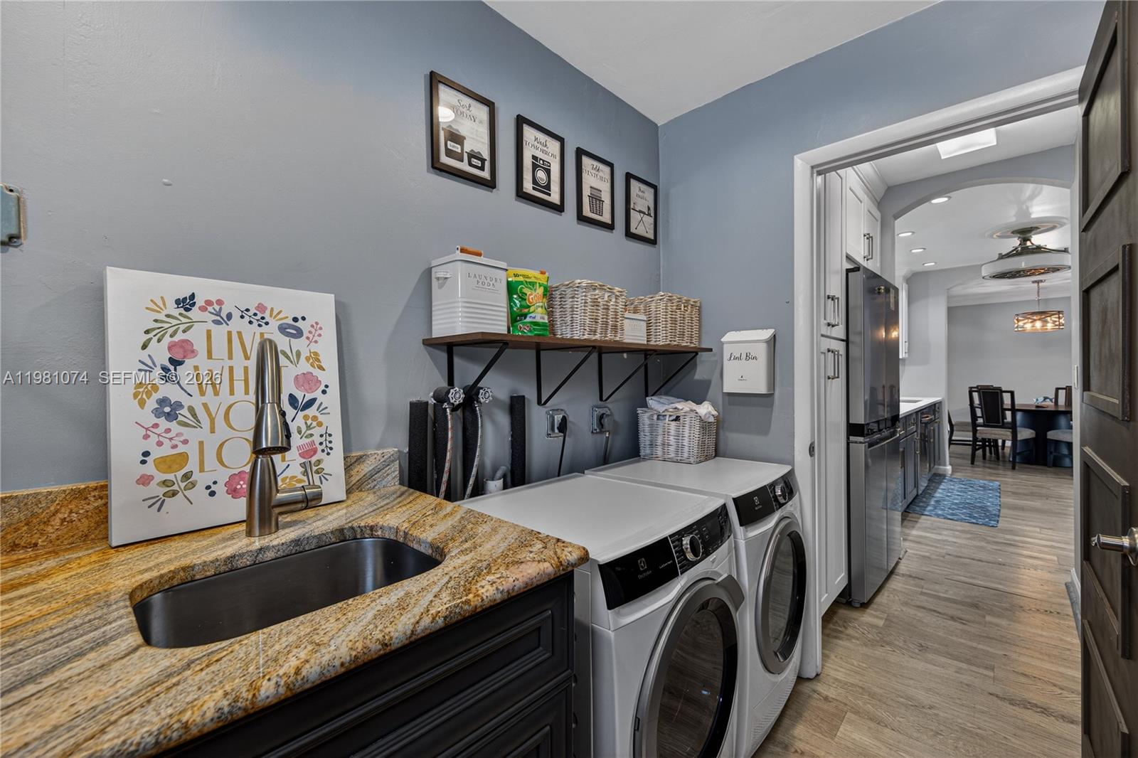 IMPERIAL POINT 1 SEC - Residential Lease