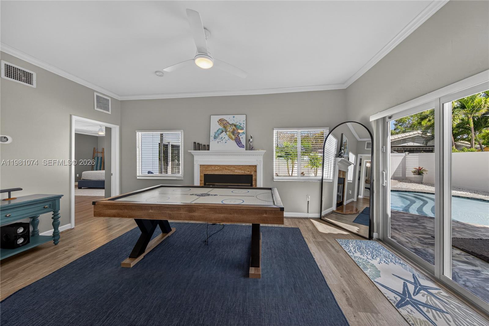 IMPERIAL POINT 1 SEC - Residential Lease