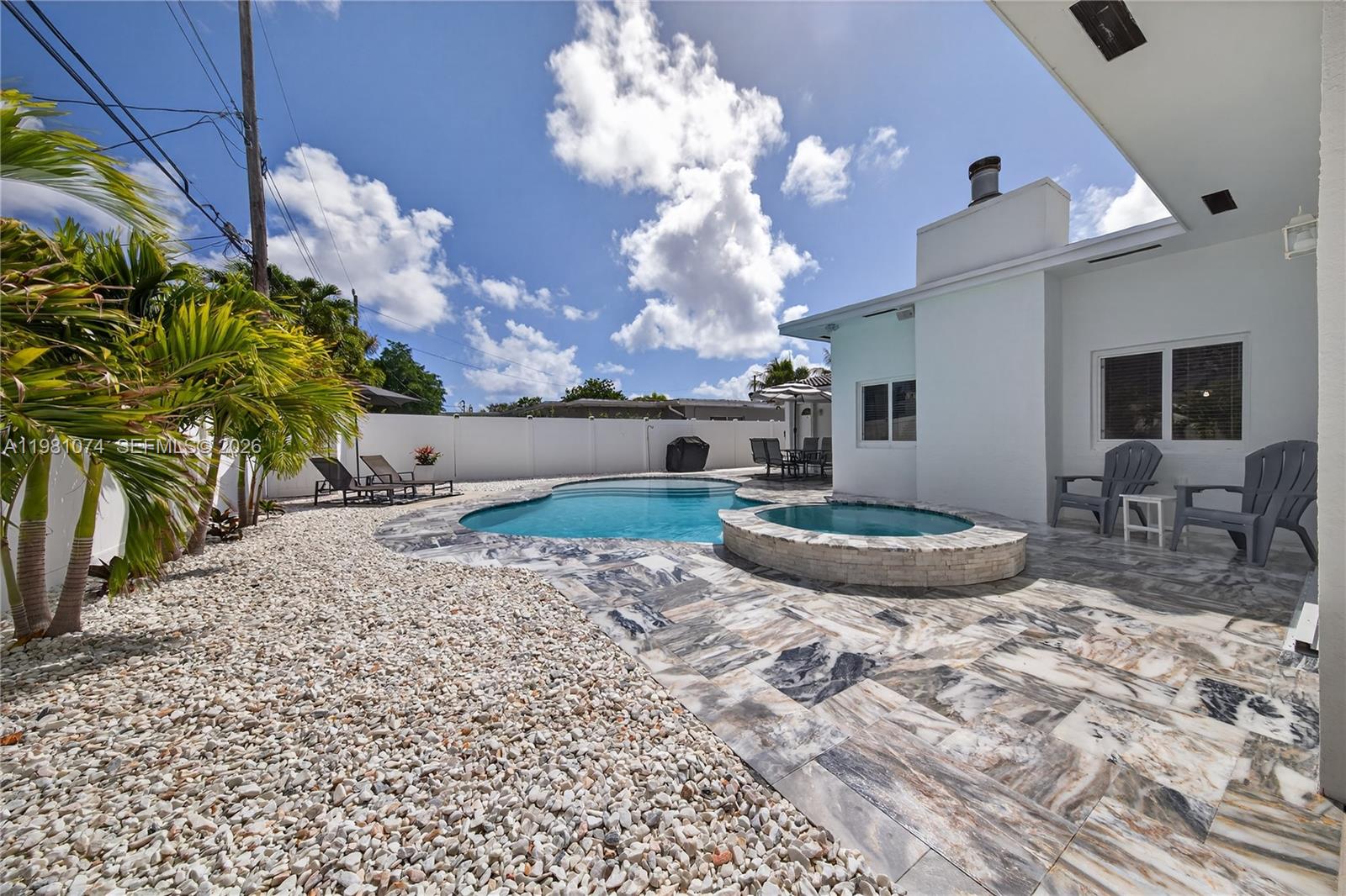 IMPERIAL POINT 1 SEC - Residential Lease