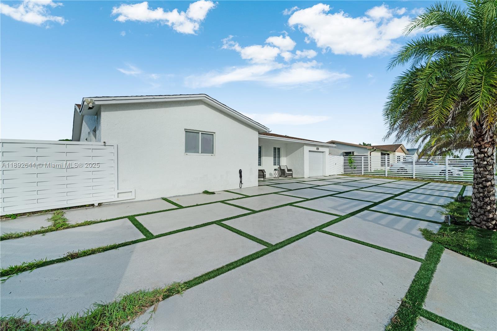 SOUTHLAND PINES - Residential