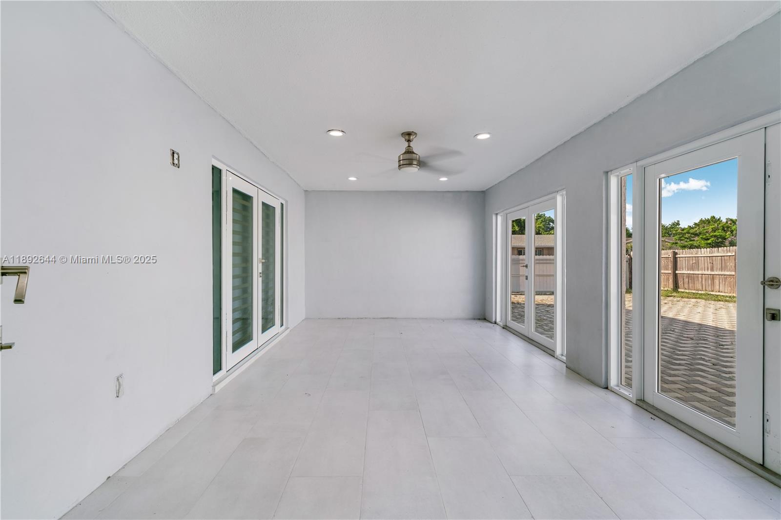 SOUTHLAND PINES - Residential