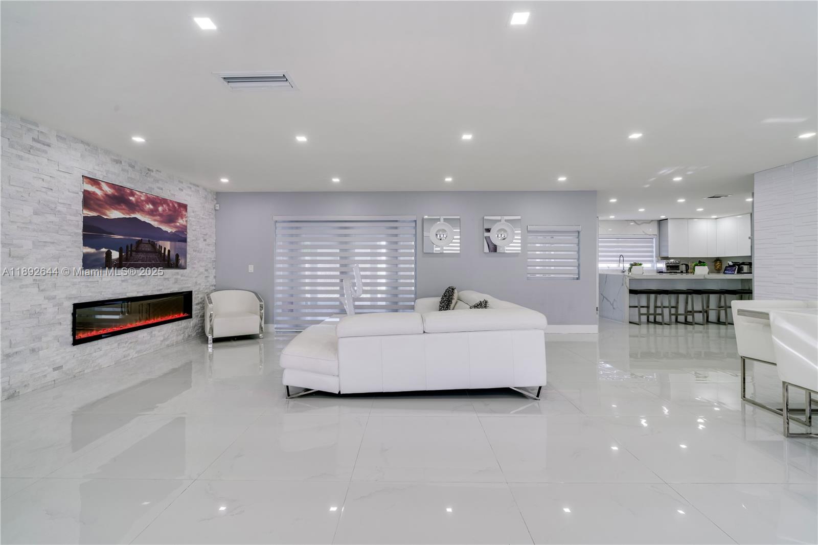 SOUTHLAND PINES - Residential