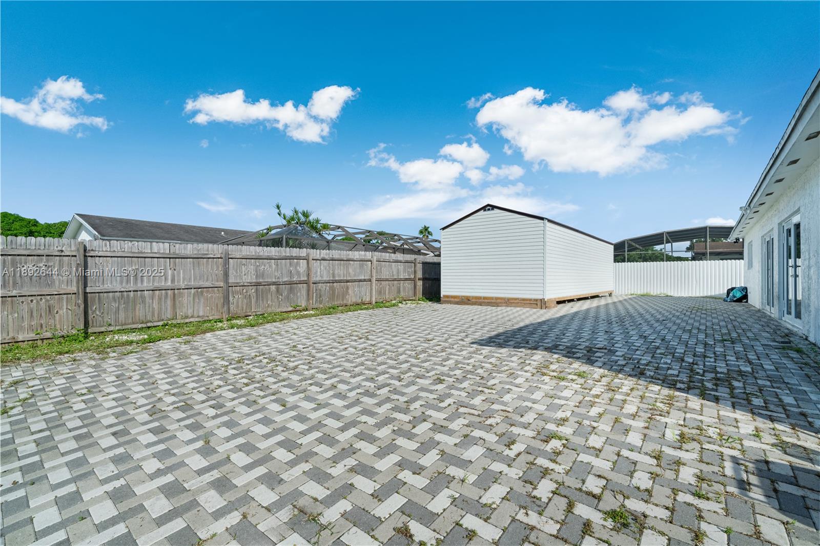 SOUTHLAND PINES - Residential