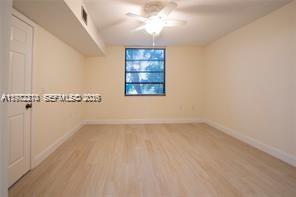 CONDO 22 OF WHITEHALL CON - Residential