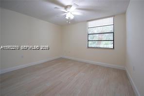 CONDO 22 OF WHITEHALL CON - Residential