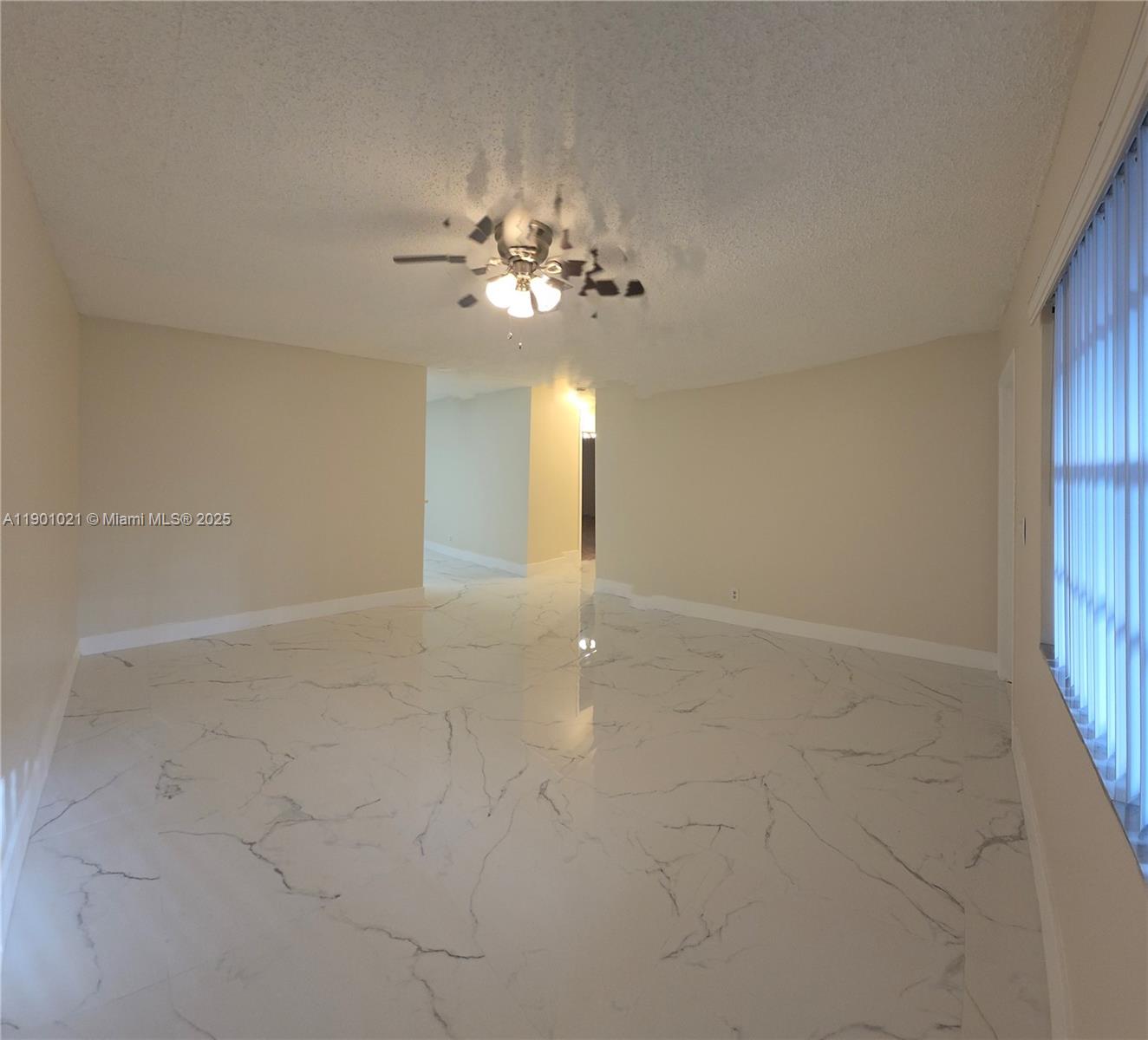 HOLLYWOOD LITTLE RANCHES - Residential Lease