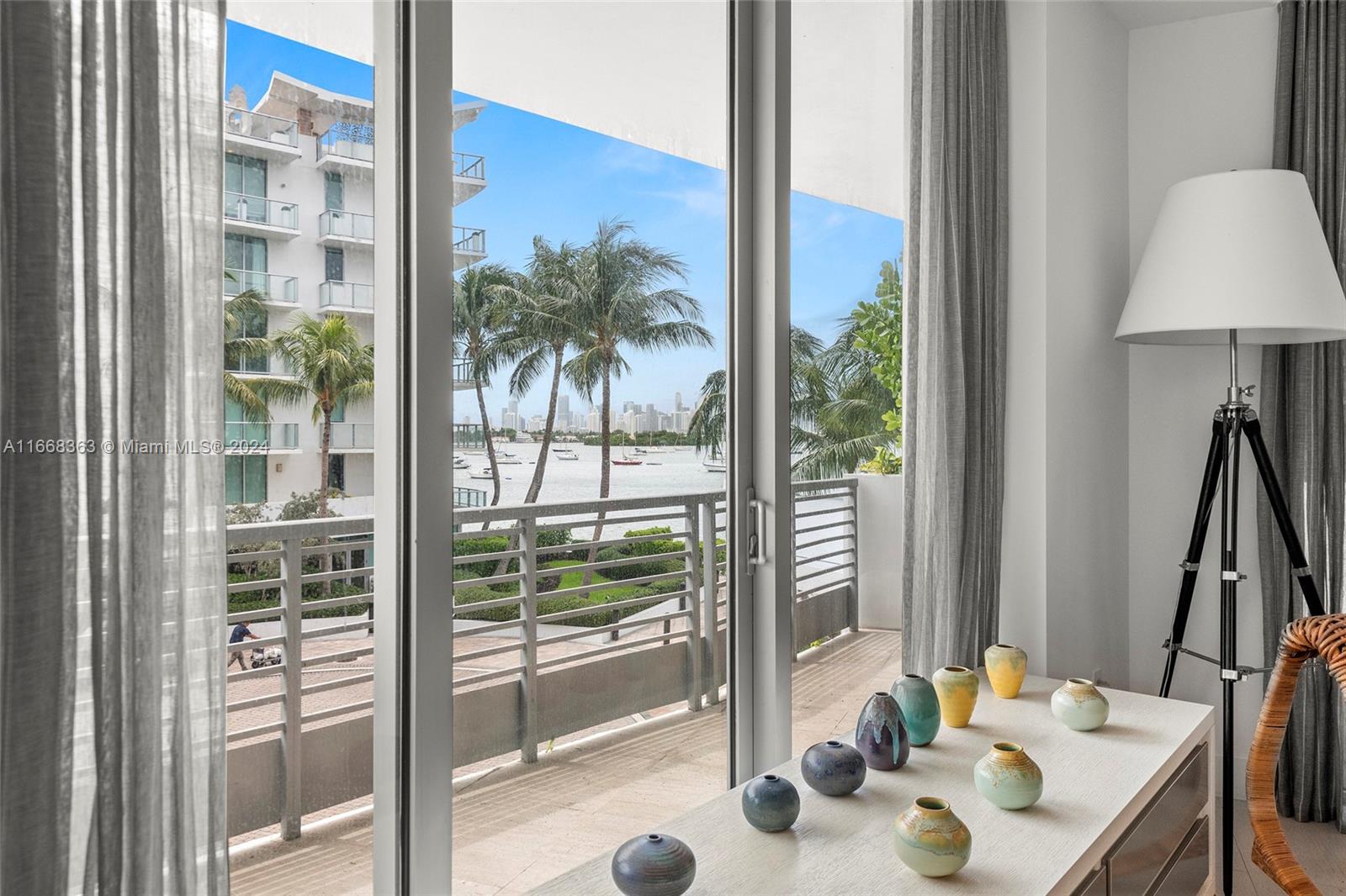CAPRI SOUTH BEACH CONDO - Residential