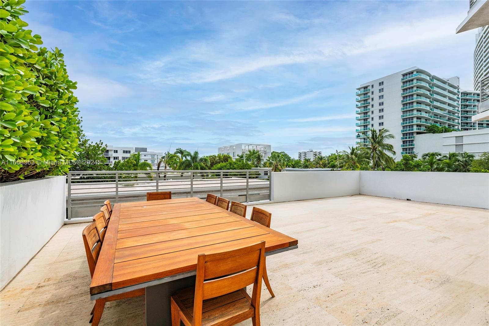 CAPRI SOUTH BEACH CONDO - Residential