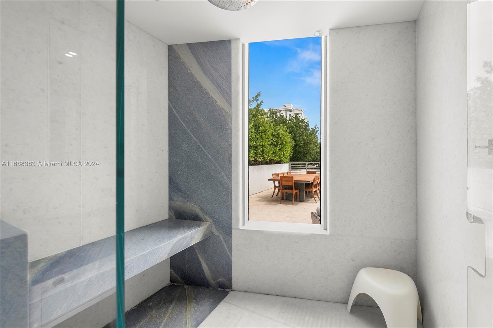 CAPRI SOUTH BEACH CONDO - Residential