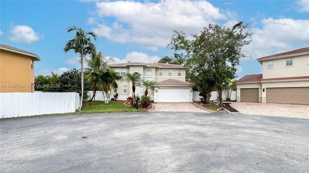 Photo of 2398 SW 132nd Ter, Miramar, FL 33027 (MLS # A11947764)