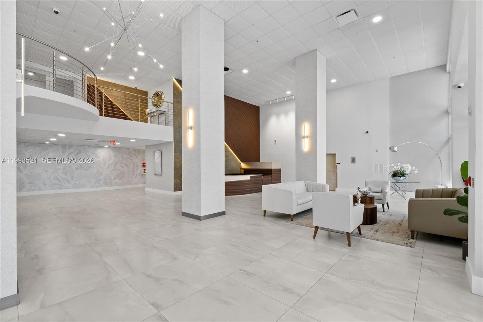 RESIDENCES ON HOLLYWOOD B - Residential