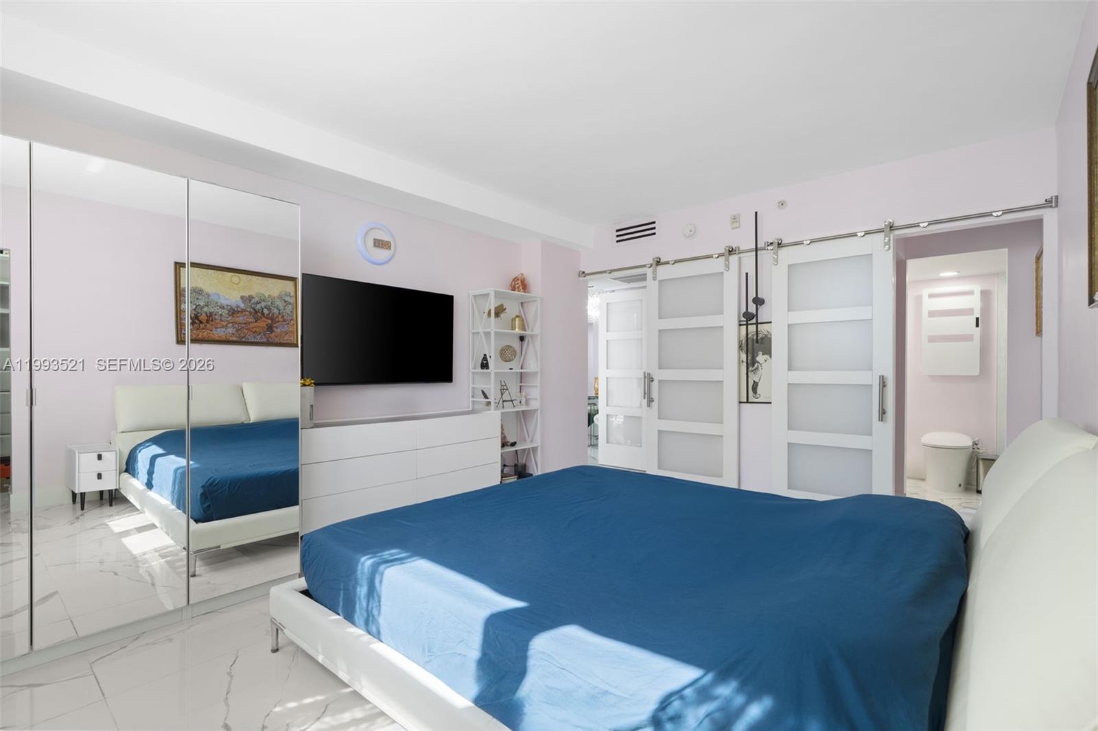 RESIDENCES ON HOLLYWOOD B - Residential