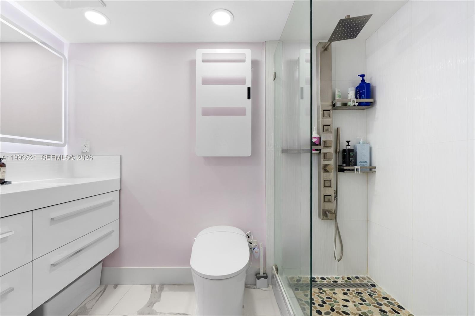 RESIDENCES ON HOLLYWOOD B - Residential