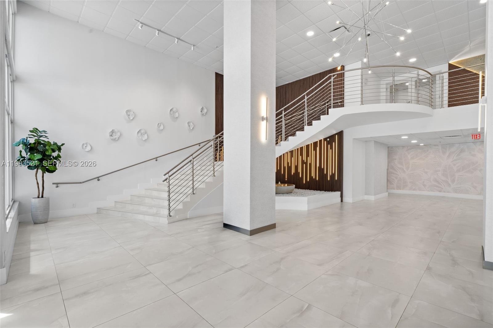 RESIDENCES ON HOLLYWOOD B - Residential