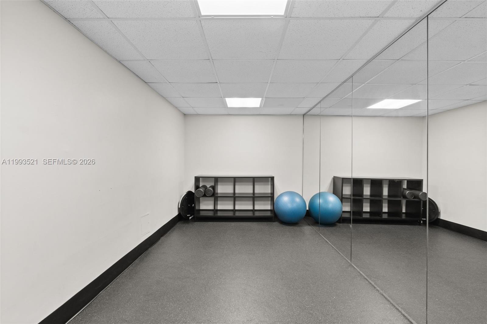 RESIDENCES ON HOLLYWOOD B - Residential